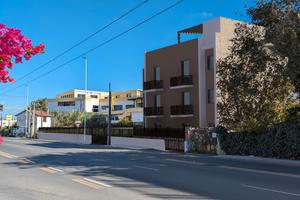 Nuovo Appartamento con Giardino e Posto Auto