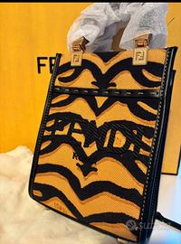 Borsa Mini Shopper Sunshine Fendi