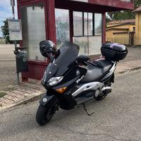 Yamaha T Max - 2005