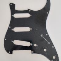 Fender Pickguard Modern Stratocaster 11 fori