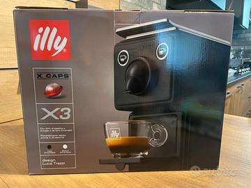 Macchina del caffe Illy X3