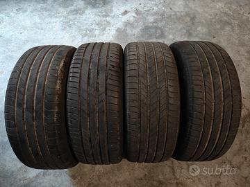 Gomme estive Bridgestone 235/45 R19 99V - 2025