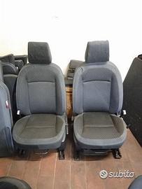 Interno In Tessuto Per Nissan Quashqai 2009