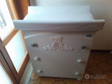 Cameretta: lettino + cassettiera + bagnetto