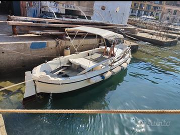 Gozzo vetroresina senza patente 