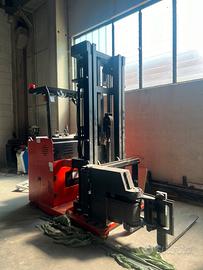 Carrello Elevatore retrattili A Tre Vie