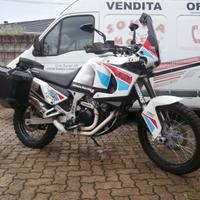 Honda Africa Twin XRV 750 del 1995 compreso trapas