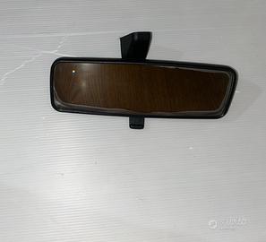 Specchietto retrovisore auto