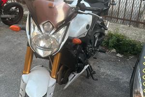 Yamaha Fazer 800