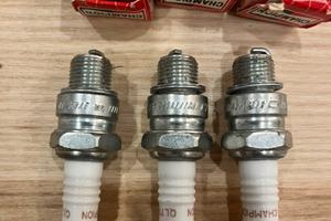 Candele fuoribordo Champion