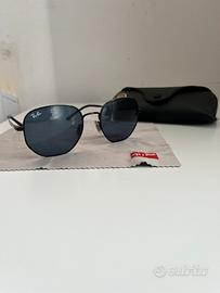 Occhiali da sole Rayban neri