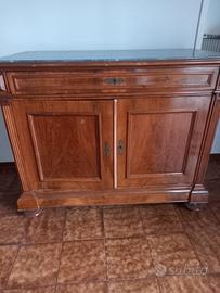 Cassettone in legno con piano in marmo grigio