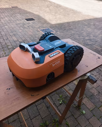 robot tagliaerba 