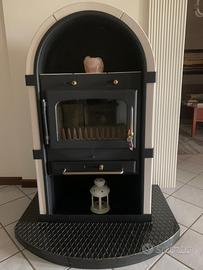 STUFA A LEGNA IN GHISA