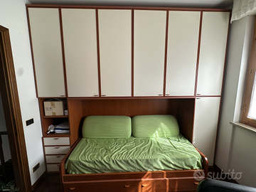 Armadio a ponte con letto