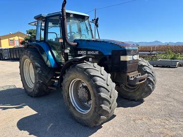 Trattore new holland 8360 (m135)