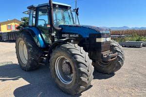 Trattore new holland 8360 (m135)