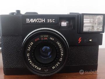 Fotocamera sovietica analogica Elikon 35 C  anni ’