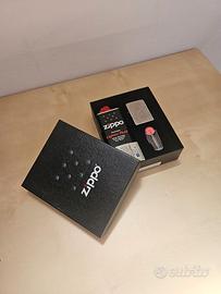 Zippo Originale Gift Set con Benzina, Confezione