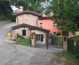 Casa padronale e dependance