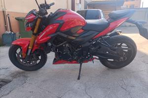 Suzuki GSX S 750