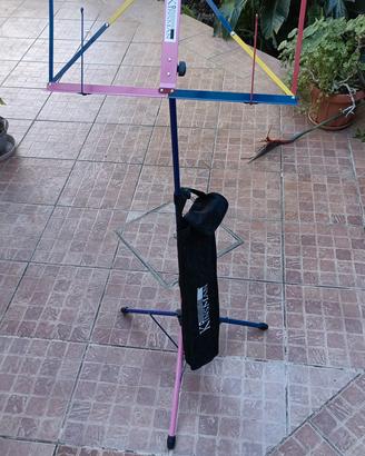 leggio e asta microfono 