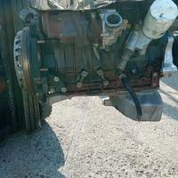 MOTORE JEPP CHEROKEE XJ 2,5 TD CODICE VM30B KM 121