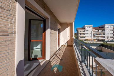 Appartamento di 90 m² con 4 locali e box auto a Pa