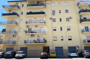 MAGAZZINO A CORIGLIANO-ROSSANO