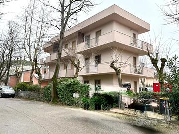 2 LOCALI A CESENATICO