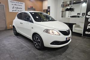 Lancia Ypsilon 1.2 69 CV Gold (29.000km)