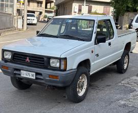 Mitsubishi L200 2.5 TD 4WD Club Cab Pick-up