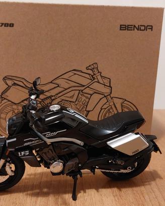 Modellino moto Benda LFS700