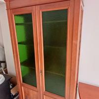 Armadio a vetri (antiquariato)