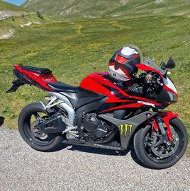 HONDA CBR 600RR