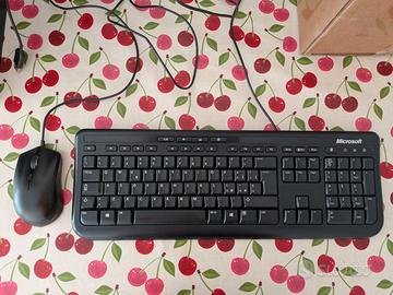 Tastiera Microsoft e mouse Cooler Master