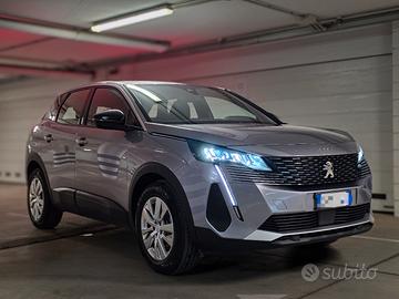 Peugeot 3008 1.5 Diesel 130 cv  DA VETRINA