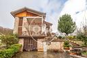 villa-di-267-m²-con-piu-di-5-locali-e-box-auto-dop