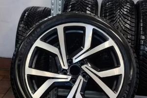 *Michelin CrossClimate 2 235/45 R19 – come nuove (