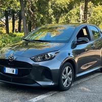 Yaris, Mazda2 Hybrid Exclusive-Line anno 2025 iva 
