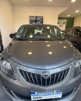 Lancia Ypsilon III 1.0 firefly hybrid Silver Plus 