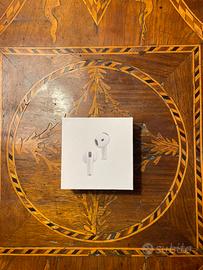 Airpods 4 with active noise cancellation nuove