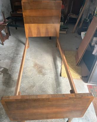 Letto singolo in legno con rete metallo