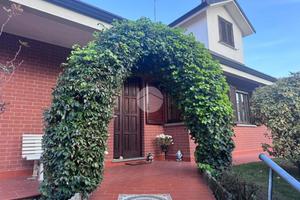 VILLA SINGOLA A RIVALTA DI TORINO