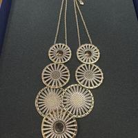 Collana Swarovski con swarovski bianchi e viola