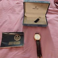 orologio svizzero revue
