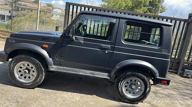 Suzuki Samurai