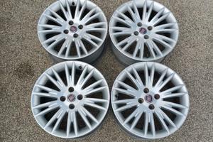 CERCHI IN LEGA PER FIAT BRAVO  R. 16"