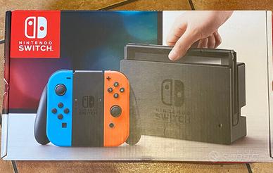 Nintendo Switch 1 32GB (rosso e blu)