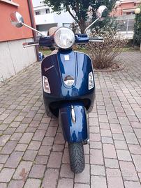 Piaggio Vespa 300 GTS - 2014